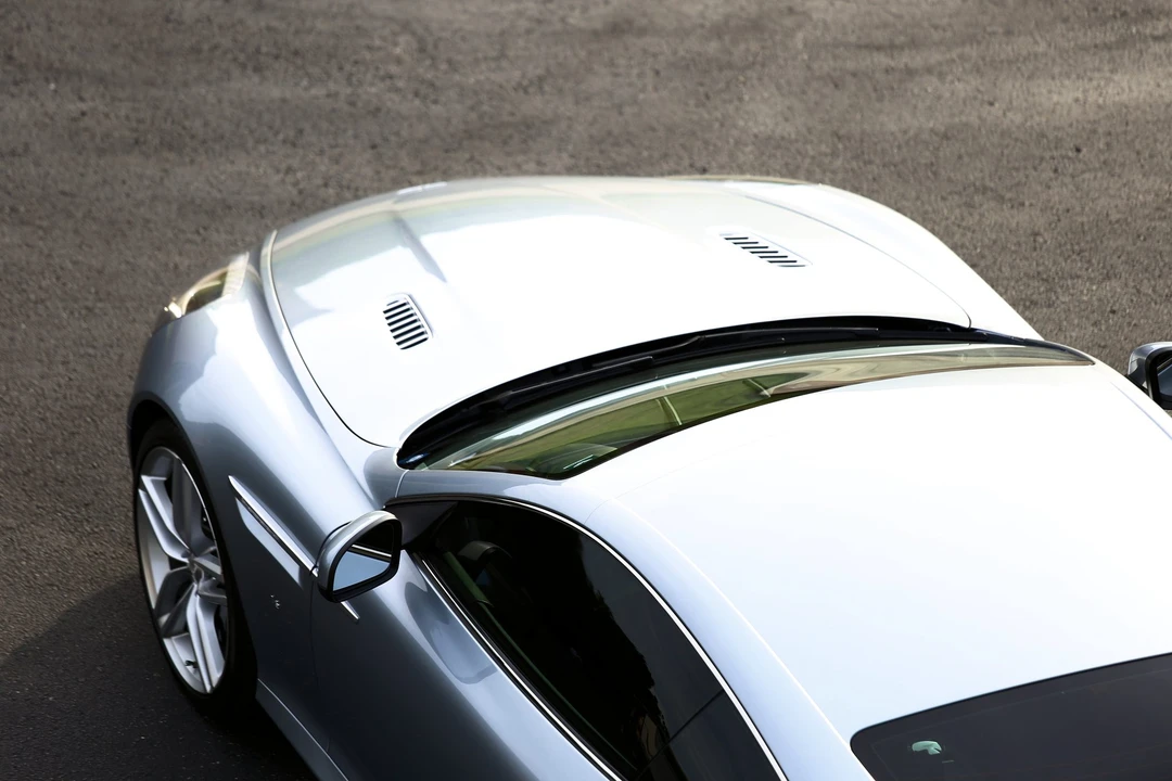 2016 Aston Martin DB9 - Image 18 of 31