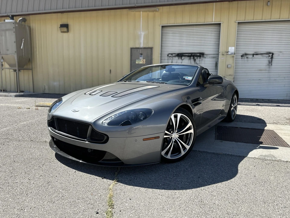 2016 Aston Martin V12 Vantage (2010-2018) - Image 2 of 31