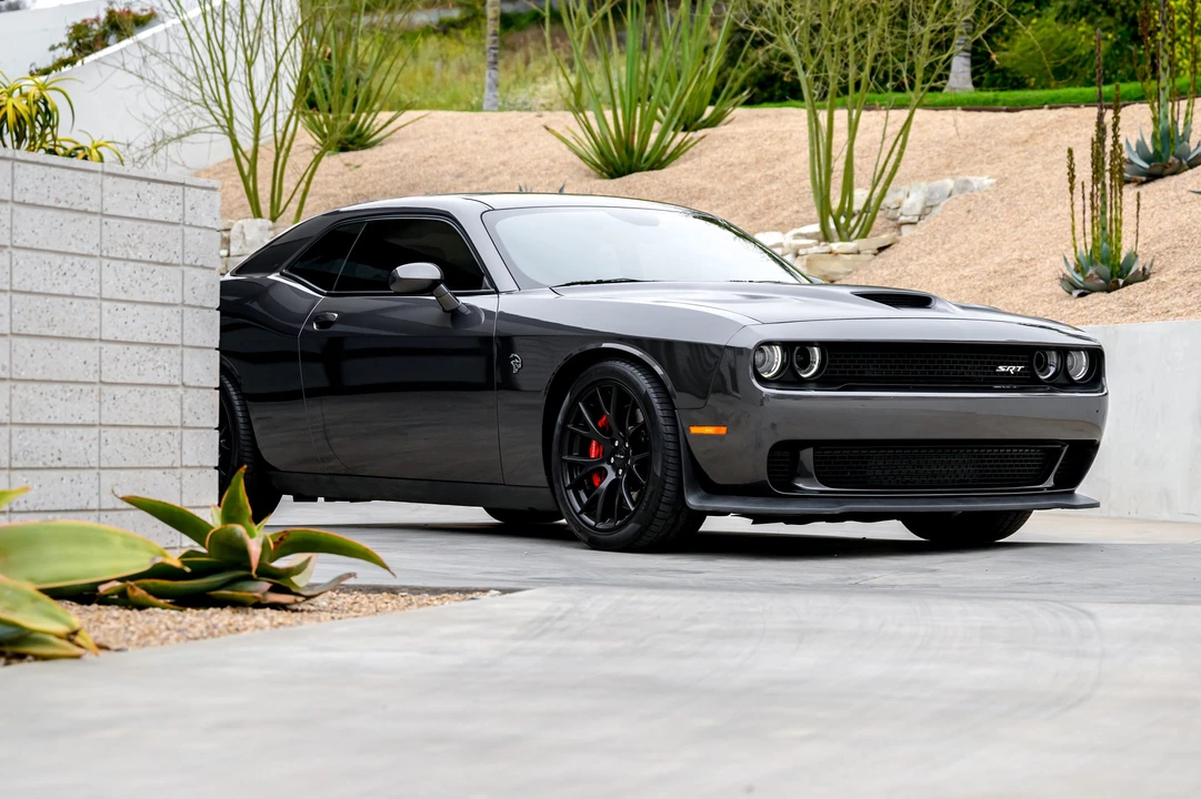 2016 Dodge Challenger SRT Hellcat 3rd Gen - Image 11 of 31