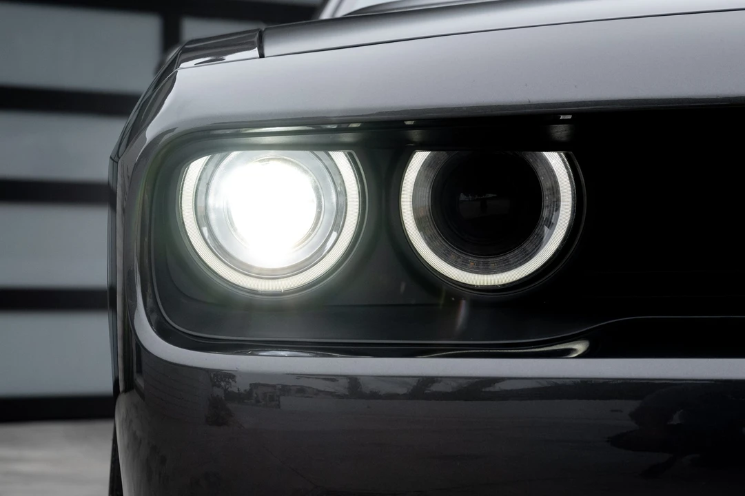 2016 Dodge Challenger SRT Hellcat 3rd Gen - Image 15 of 31