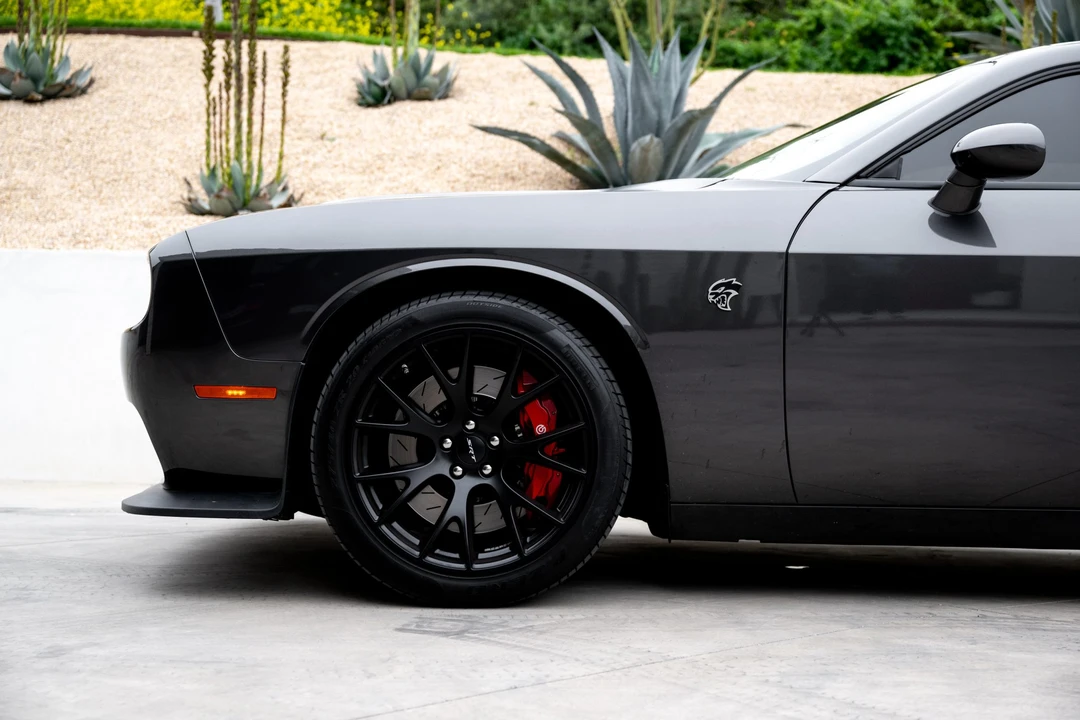 2016 Dodge Challenger SRT Hellcat 3rd Gen - Image 21 of 31