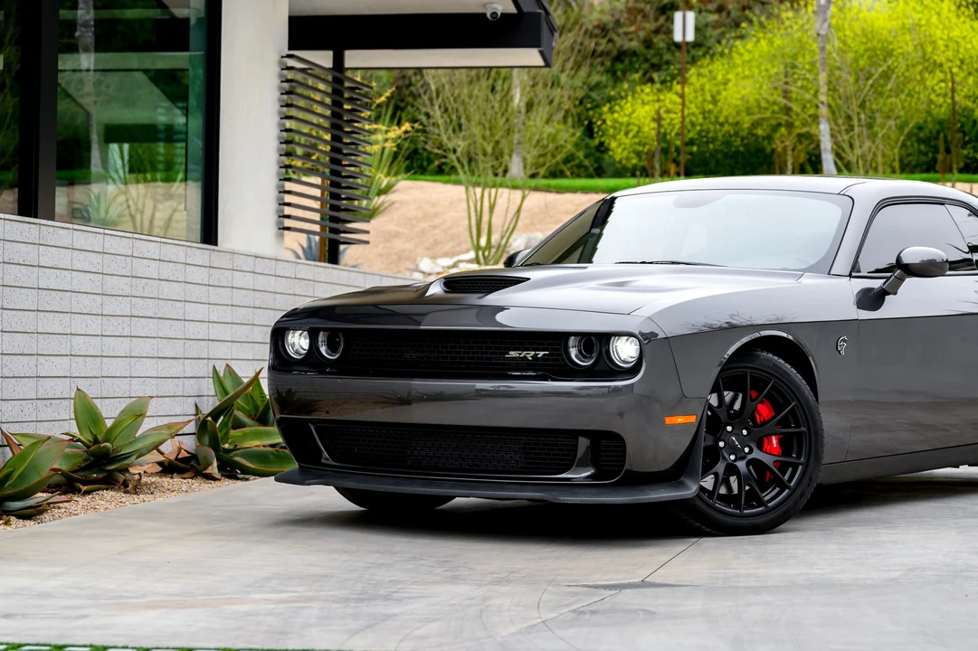 2016 Dodge Challenger SRT Hellcat 3rd Gen - Image 12 of 31