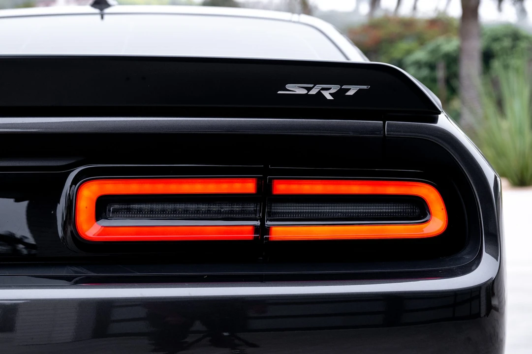 2016 Dodge Challenger SRT Hellcat 3rd Gen - Image 20 of 31