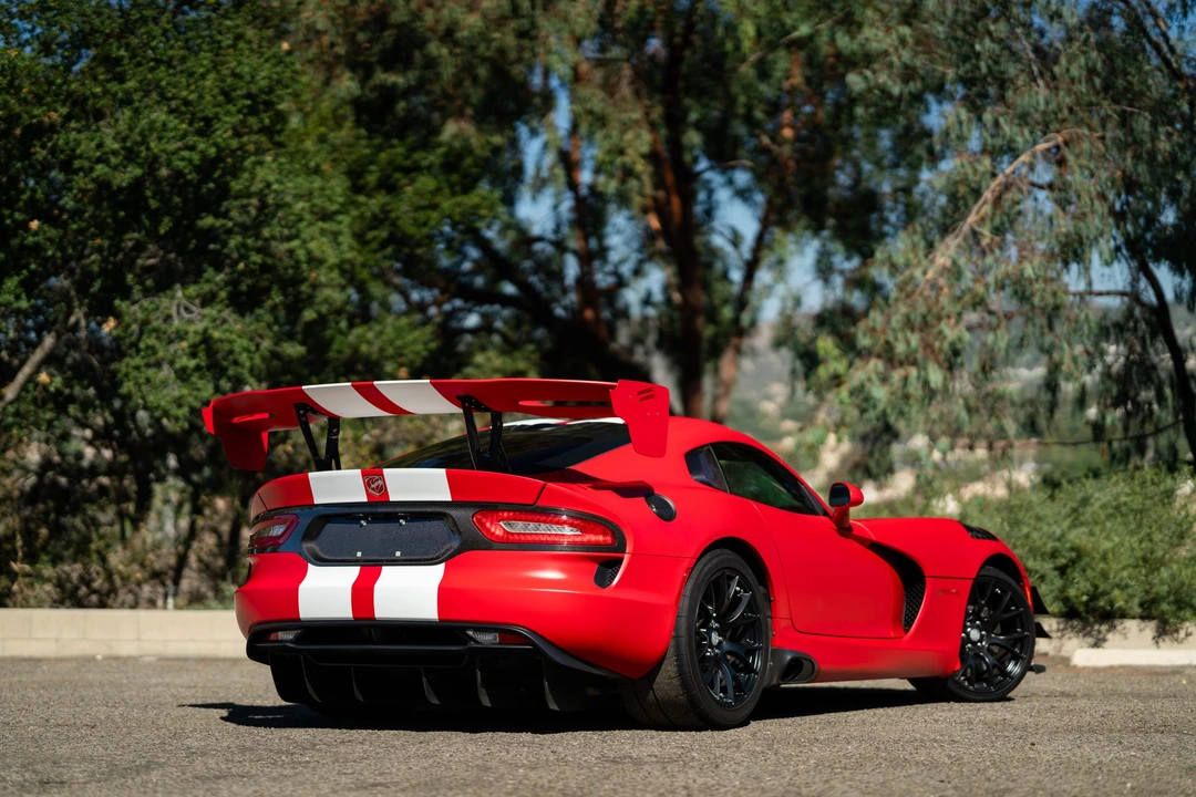 2016 Dodge Viper ACR 5th Gen - Image 9 of 31
