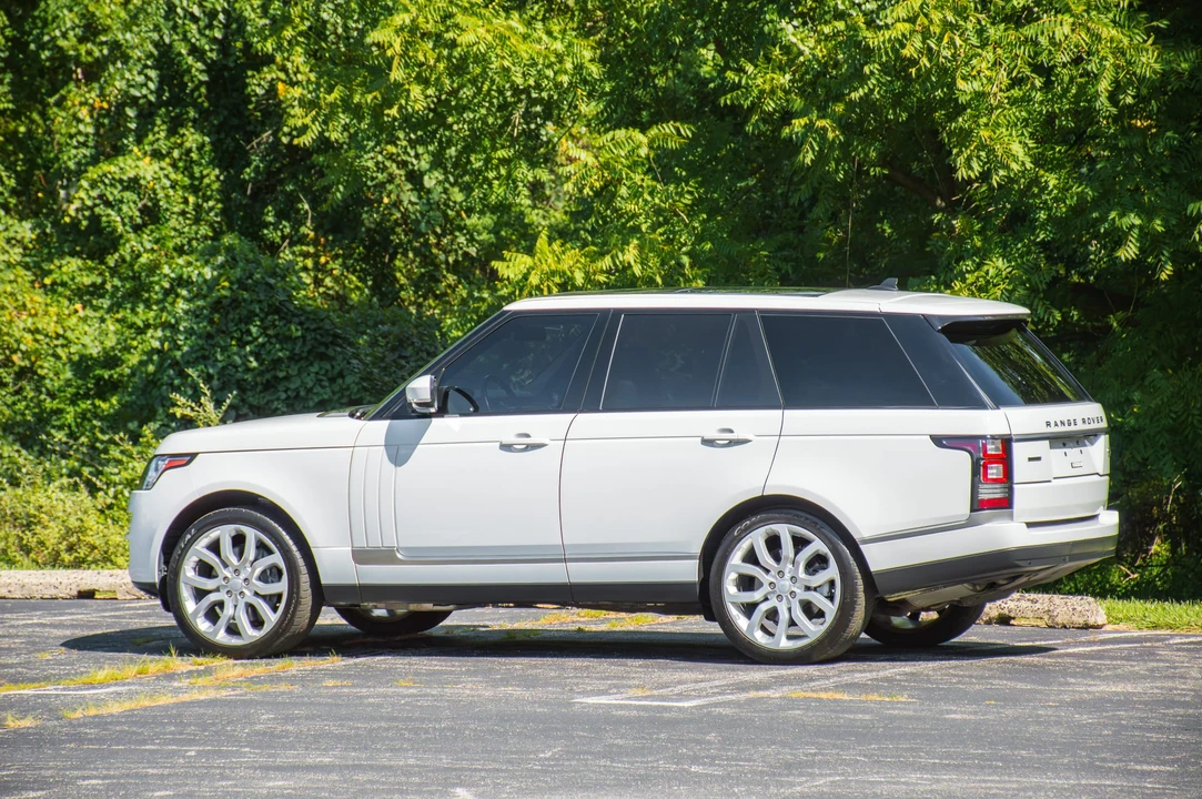 2016 Land Rover Range Rover L405 - Image 21 of 31