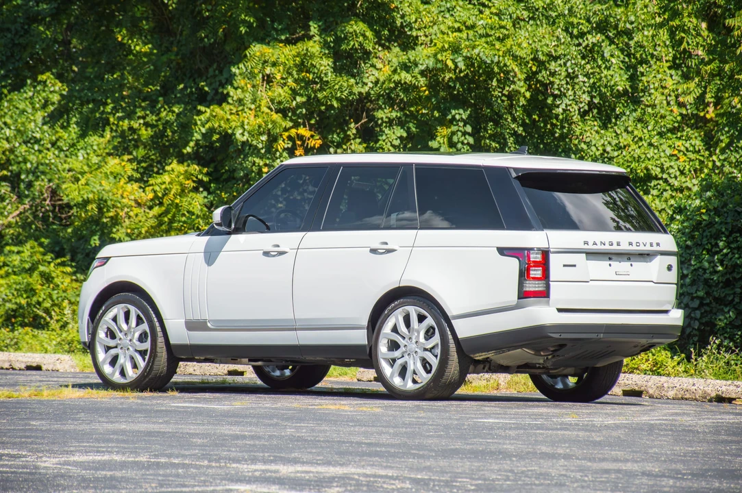 2016 Land Rover Range Rover L405 - Image 23 of 31