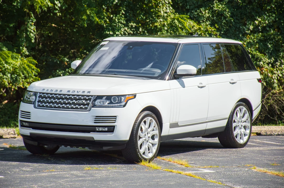 2016 Land Rover Range Rover L405 - Image 7 of 31
