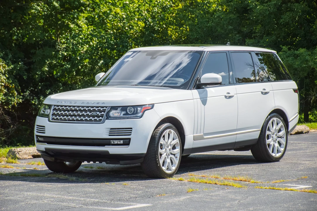 2016 Land Rover Range Rover L405 - Image 10 of 31