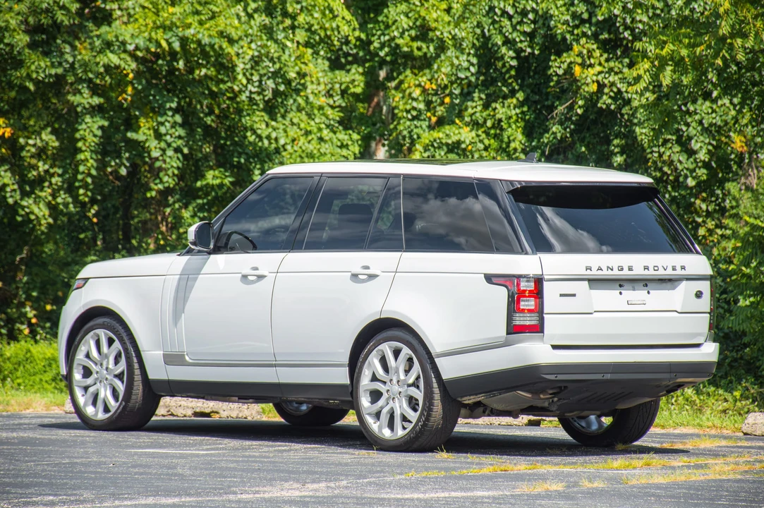2016 Land Rover Range Rover L405 - Image 25 of 31