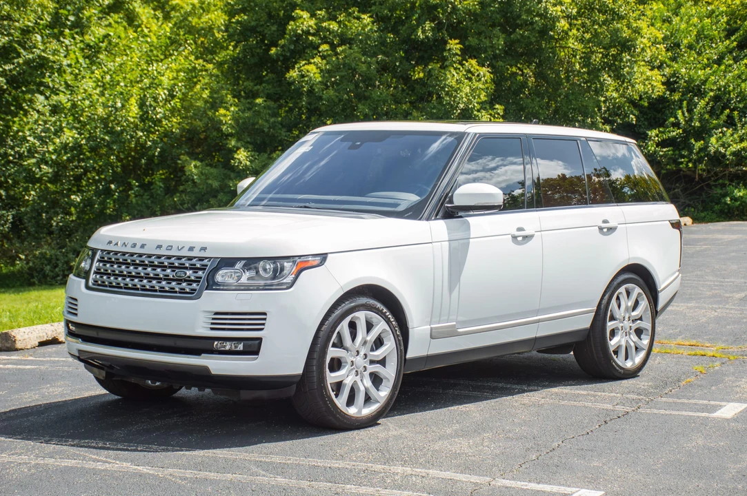 2016 Land Rover Range Rover L405 - Image 12 of 31