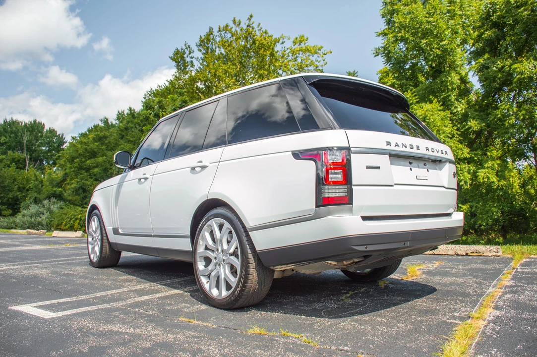 2016 Land Rover Range Rover L405 - Image 27 of 31