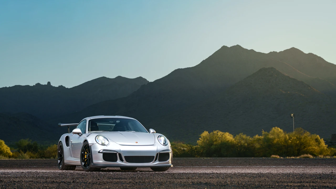 2016 Porsche 991 GT3 RS - Image 10 of 31
