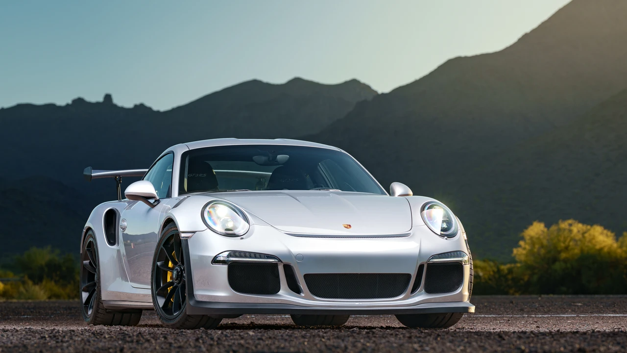 2016 Porsche 991 GT3 RS - Image 11 of 31