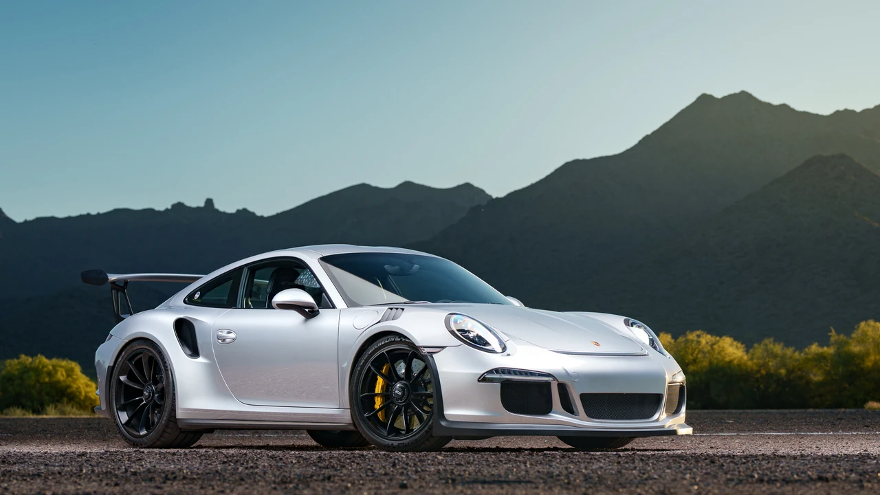 2016 Porsche 991 GT3 RS - Image 12 of 31