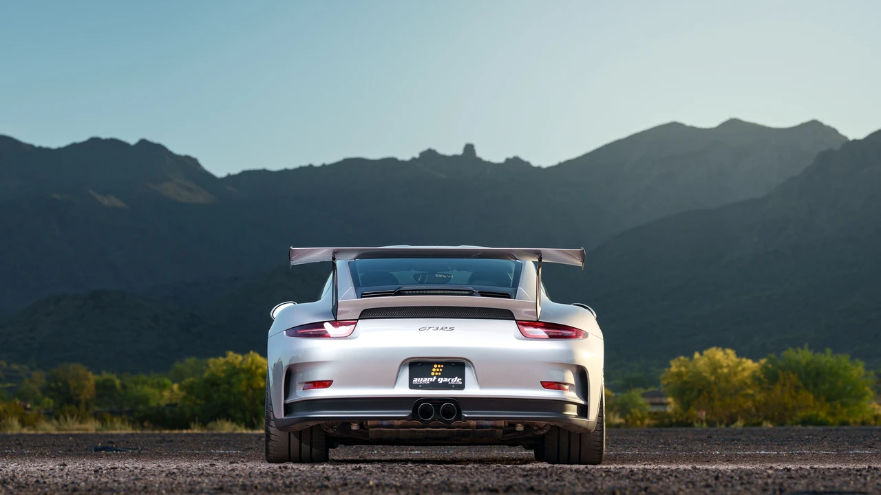 2016 Porsche 991 GT3 RS - Image 21 of 31