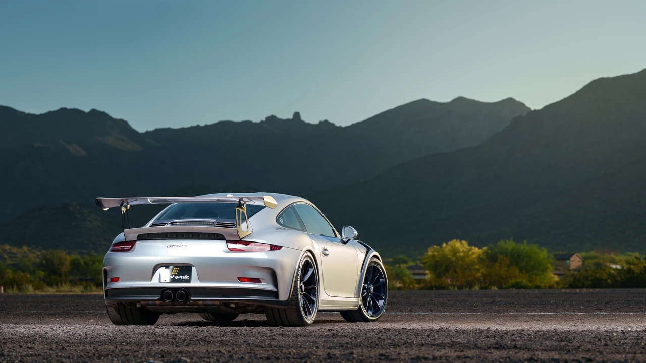 2016 Porsche 991 GT3 RS - Image 22 of 31