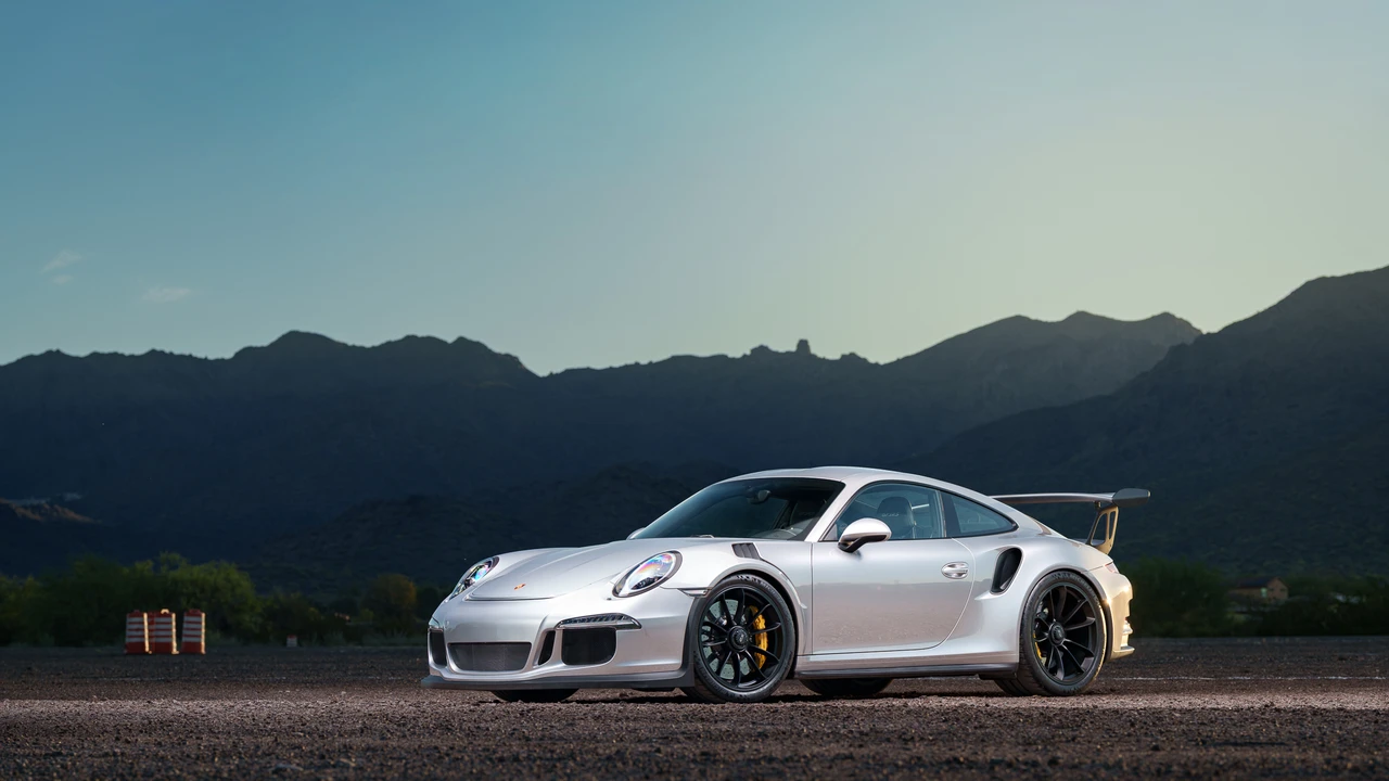 2016 Porsche 991 GT3 RS - Image 4 of 31