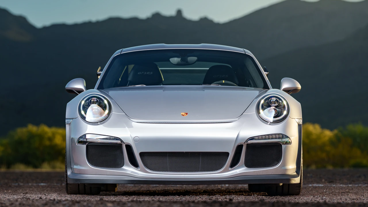 2016 Porsche 991 GT3 RS - Image 9 of 31