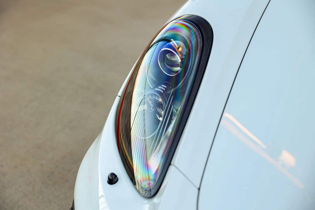 2016 Porsche 981 Boxster Spyder - Image 28 of 31
