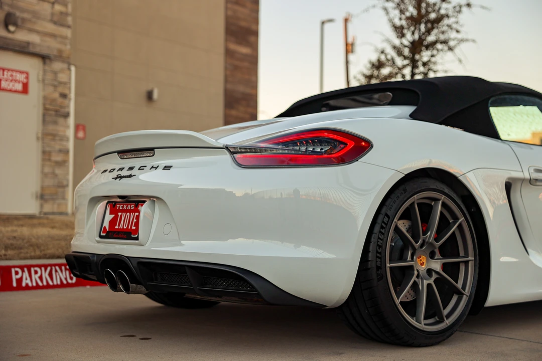 2016 Porsche 981 Boxster Spyder - Image 24 of 31
