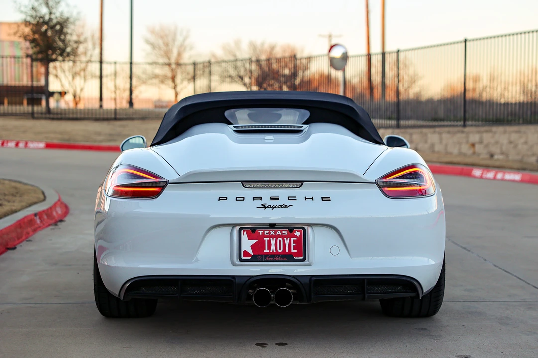 2016 Porsche 981 Boxster Spyder - Image 14 of 31