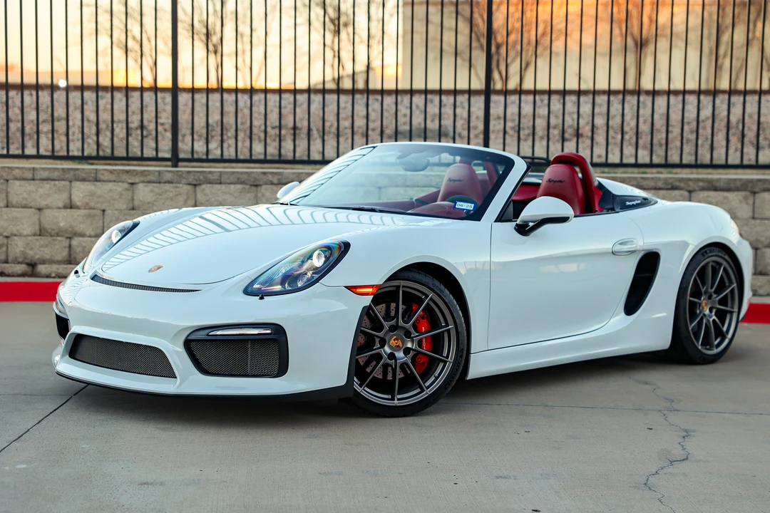 2016 Porsche 981 Boxster Spyder - Image 2 of 31