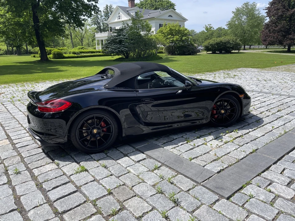 2016 Porsche 981 Boxster Spyder - Image 8 of 31