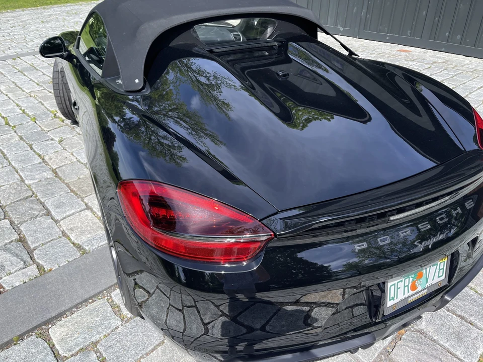 2016 Porsche 981 Boxster Spyder - Image 26 of 31