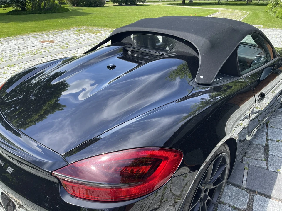 2016 Porsche 981 Boxster Spyder - Image 25 of 31