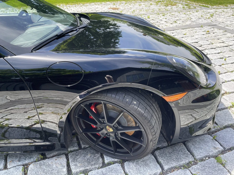 2016 Porsche 981 Boxster Spyder - Image 17 of 31