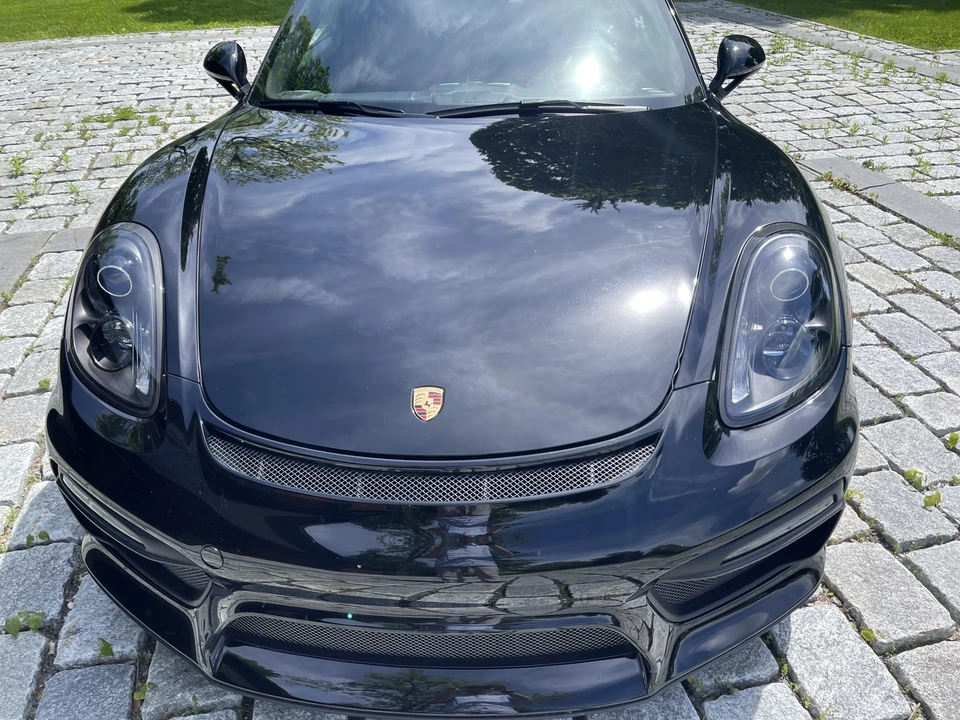2016 Porsche 981 Boxster Spyder - Image 13 of 31