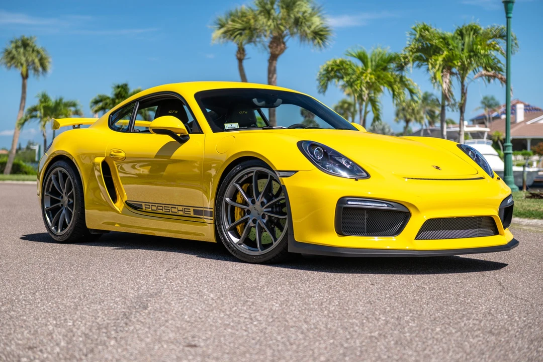 2016 Porsche 981 Cayman GT4 - Image 4 of 31
