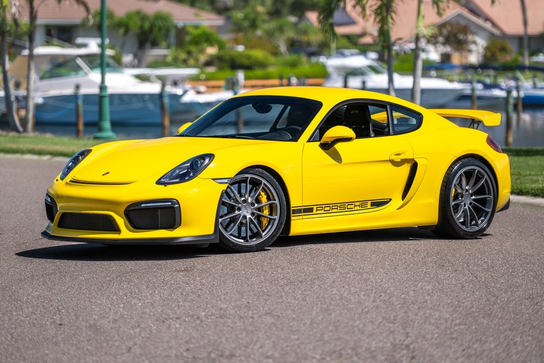 2016 Porsche 981 Cayman GT4 - Image 8 of 31