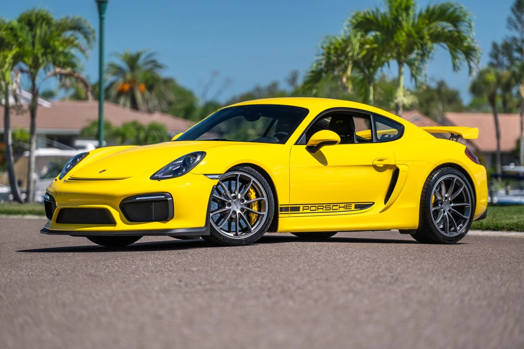2016 Porsche 981 Cayman GT4 - Image 9 of 31