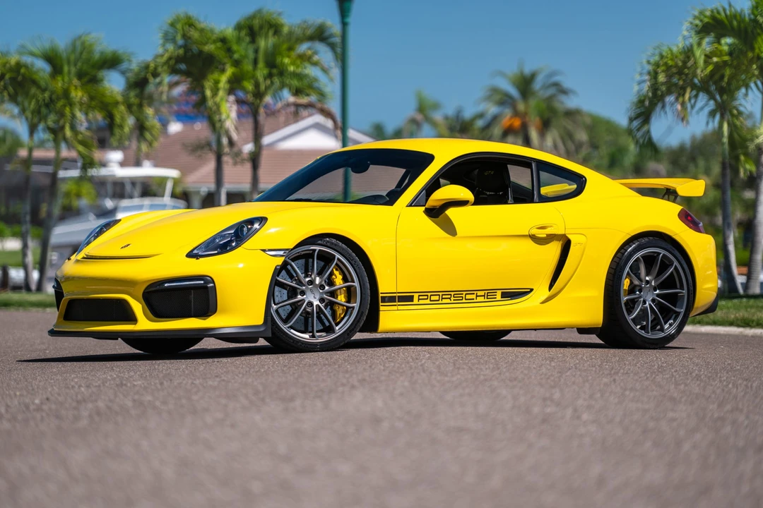 2016 Porsche 981 Cayman GT4 - Image 10 of 31