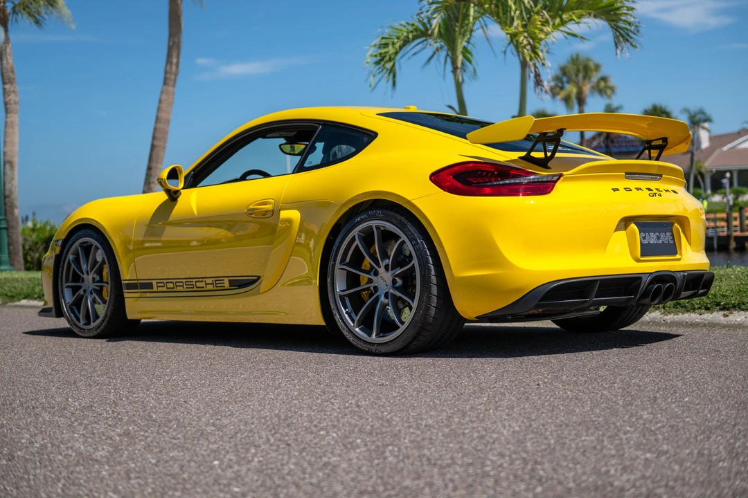 2016 Porsche 981 Cayman GT4 - Image 18 of 31