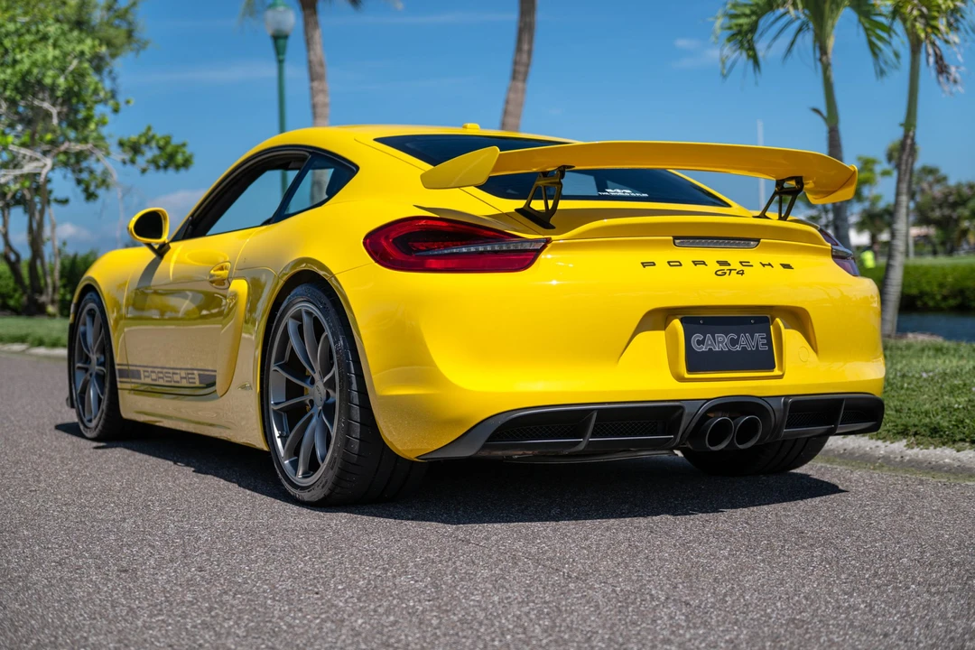 2016 Porsche 981 Cayman GT4 - Image 20 of 31