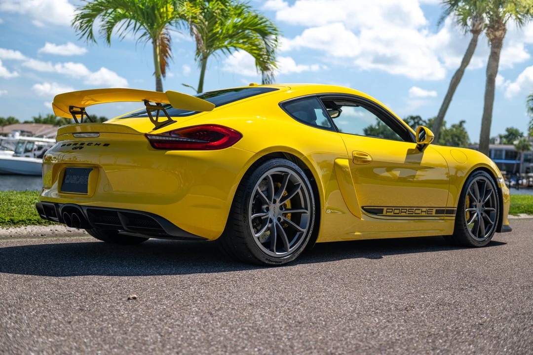 2016 Porsche 981 Cayman GT4 - Image 26 of 31