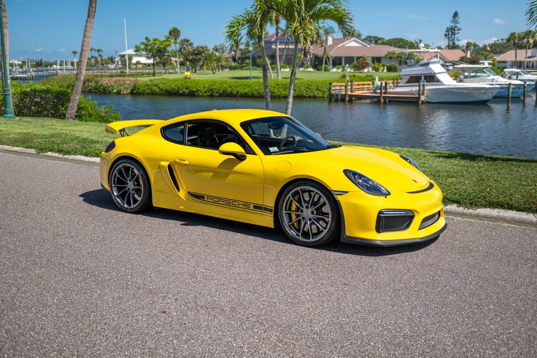 2016 Porsche 981 Cayman GT4 - Image 29 of 31