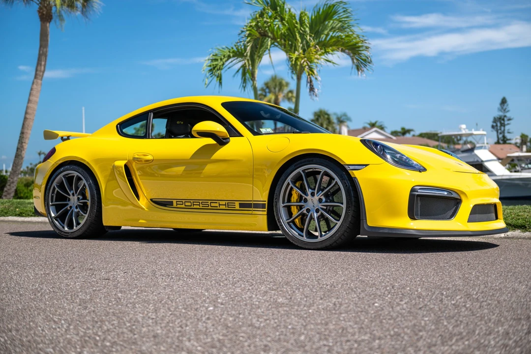 2016 Porsche 981 Cayman GT4 - Image 30 of 31