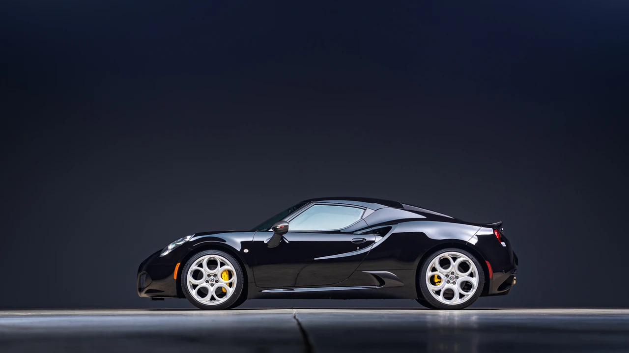 2017 Alfa Romeo 4C Coupe - Image 27 of 31