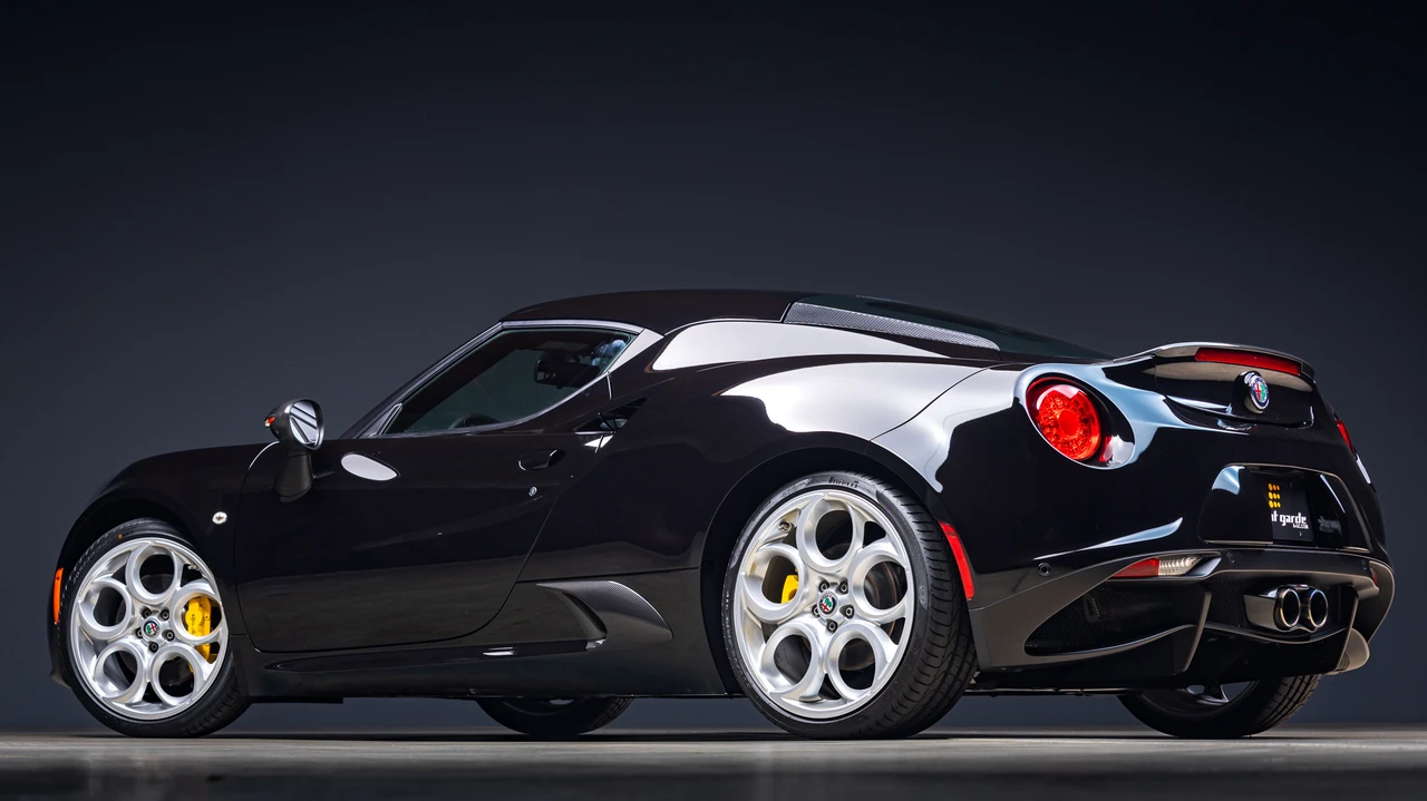 2017 Alfa Romeo 4C Coupe - Image 25 of 31