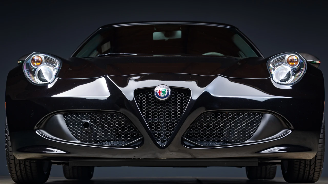 2017 Alfa Romeo 4C Coupe - Image 31 of 31