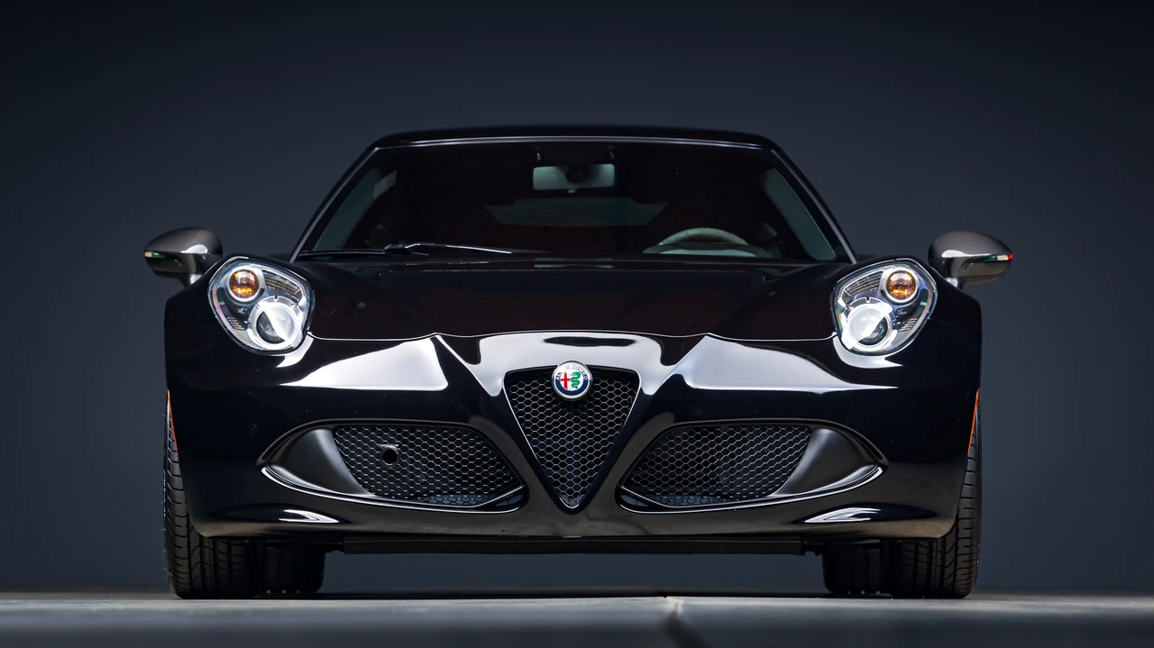 2017 Alfa Romeo 4C Coupe - Image 7 of 31