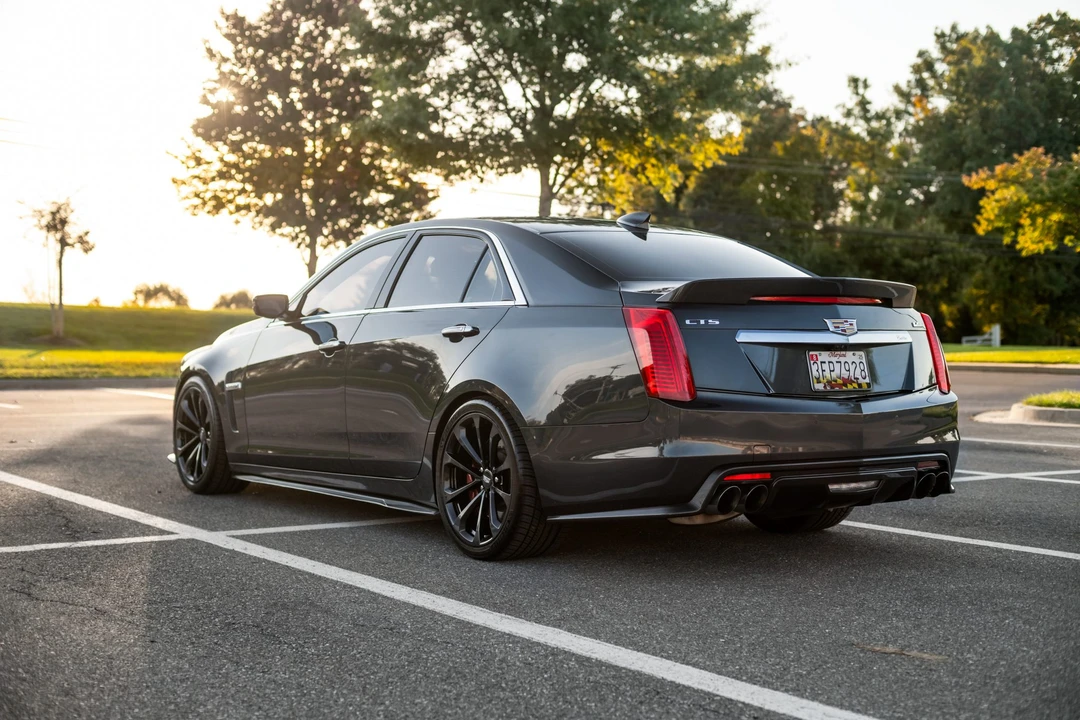 2017 Cadillac CTS-V 3rd Gen - Image 10 of 31