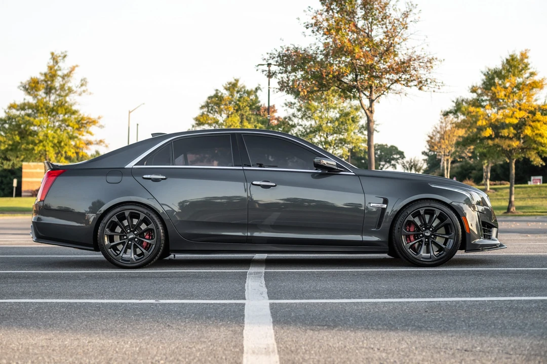 2017 Cadillac CTS-V 3rd Gen - Image 6 of 31