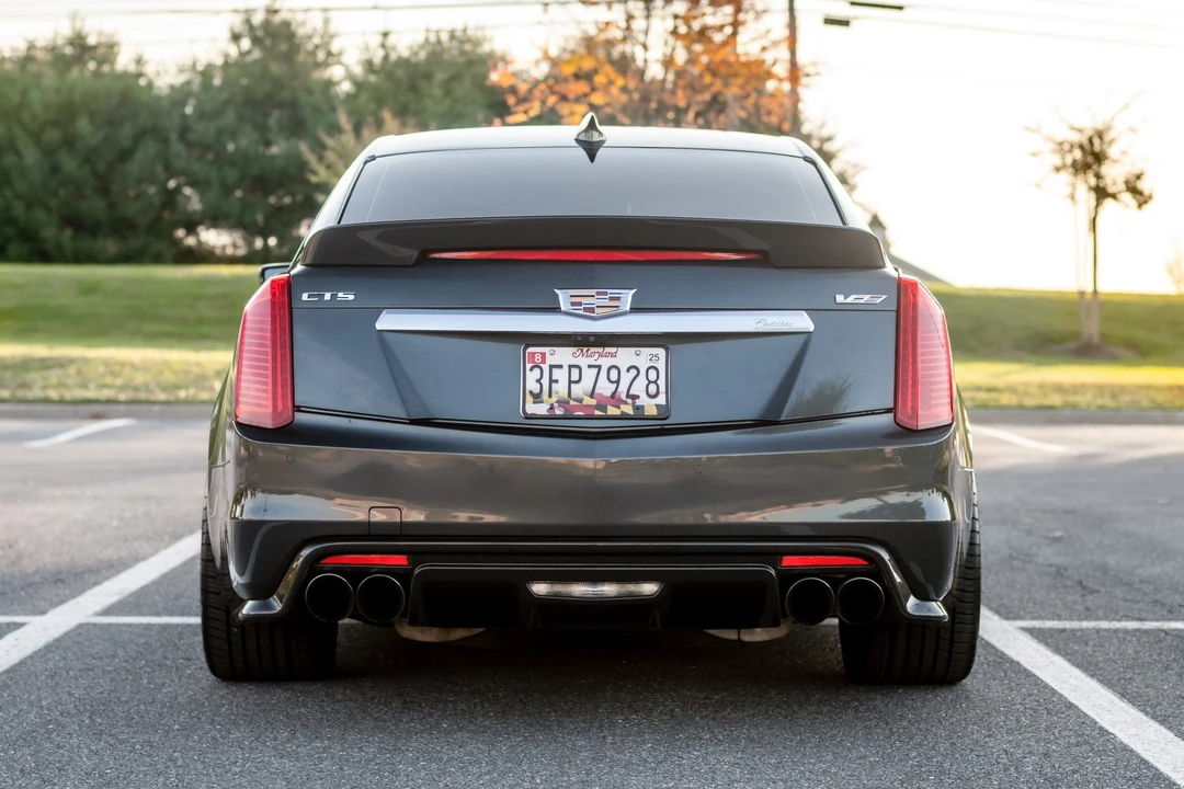 2017 Cadillac CTS-V 3rd Gen - Image 8 of 31