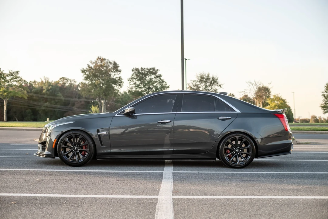 2017 Cadillac CTS-V 3rd Gen - Image 11 of 31