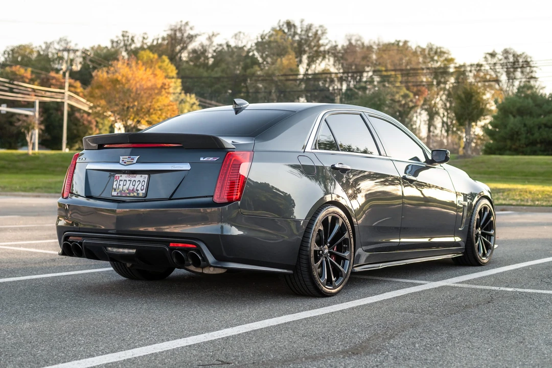 2017 Cadillac CTS-V 3rd Gen - Image 6 of 31