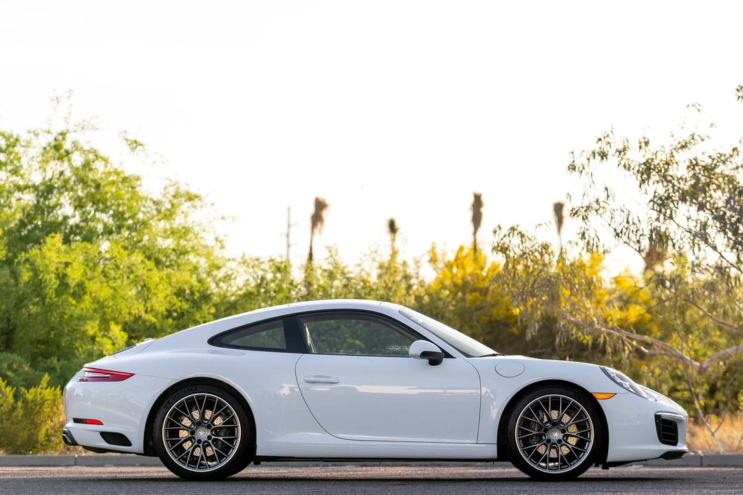 2017 Porsche 991 Carrera - Image 30 of 31